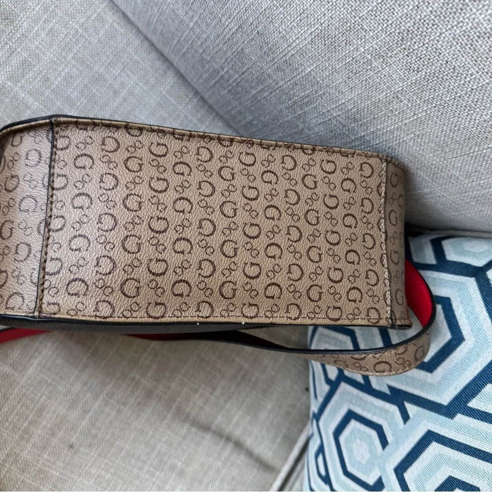 Guess crossbody bag - Picture 14 of 17